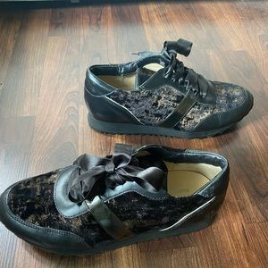 Hassia Barcelona runner sneakers street casual cute Us size 7